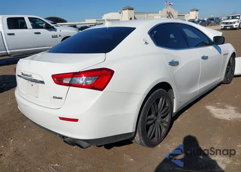 2016 Maserati Ghibli S z USA, uszkodzony, nr VIN ZAM57RSA1G1175627